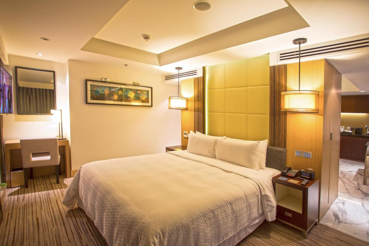 Crowne Plaza Dhaka Gulshan By Ihg Daca Exterior foto
